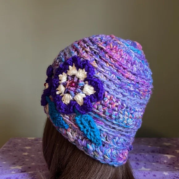 Vibrant Multicolor crochet beanie medium soft colorful acrylic yarn new - Picture 7 of 10